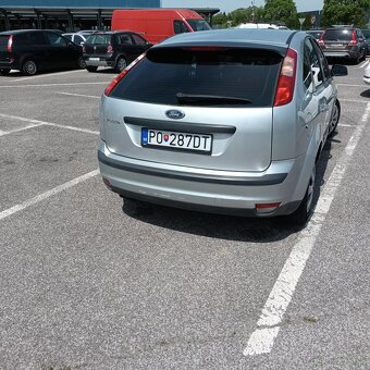 Ford fokus 2 . rv 2006 .16,16v. 85kw. Benzín - 2