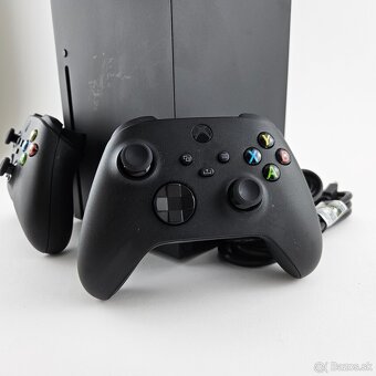 Xbox Series X – 2 ovládače - 2