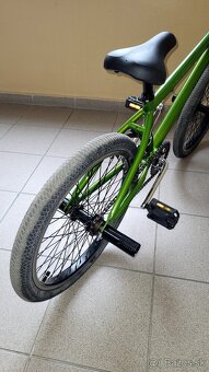 Freestyle bicykel DHS Jumper 2005 20" 7.0. - 2