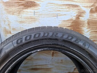 Zimné pneumatiky 235/55 R17 - 2