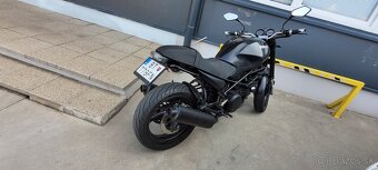Ducati monster 600 - 2