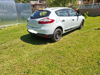 Renault Megane - 2