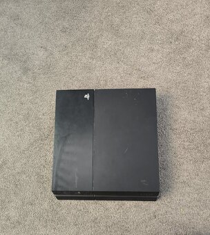 Playstation 4 - 2