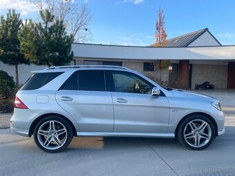 Mercedes ML 500 - 2