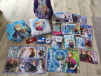 Elsa & Anna - 2