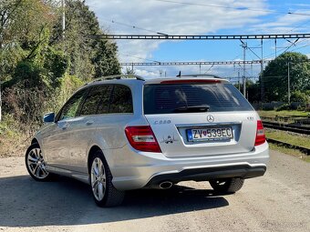 Mercedes C220 - 2