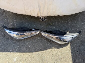 Predné svetlä Hyundai i30 2018-2022 - 2