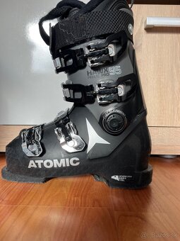 Lyžiarky Atomic - 2