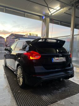 Ford Focus RS - 2