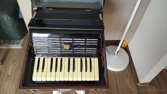 Harmonika / akordeon Lignatone 32-basový - 2