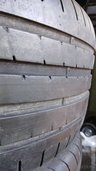 Goodyear 245/45 R18 - 2