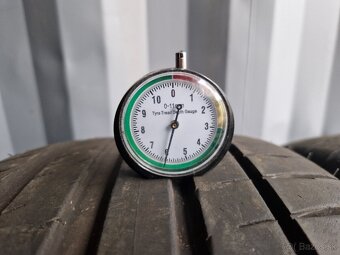 235/45 R19 Michelin Pilot Sport 4 - 2