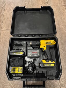 Aku vŕtačka Dewalt DCD771D2 - 2