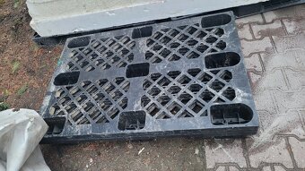 Plastove palety - 2