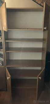 Drevená skriňa - 2