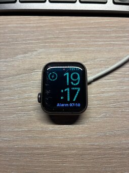 Apple Watch SE 40mm Space Gray – batéria 85 % - 2
