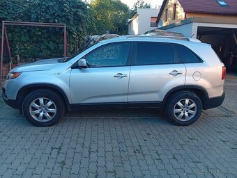 Kia Sorento - 2