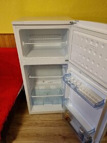 Predám chladničku s mrazničkou - 2