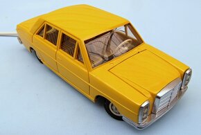 MERCEDES BENZ 250 ,ITES ,stará československá hračka - 2