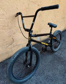 Bicykel BMX KINK 20 - plati do zmazania - 2