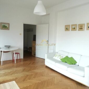 Predaj 2 izbový byt CENTRUM, Jakubovo nám., Bratislava I. St - 2