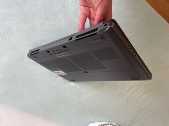 Notebook Dell Precision 7720 - 2