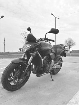 Honda hornet 600 - 2