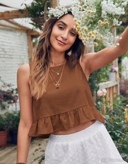 Letny hnedy top/bluzka s volanom - 2