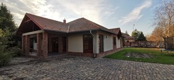 Na prenájom 4-izbový rodinný dom - 2