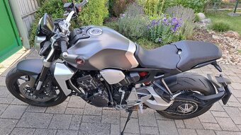 Honda CB1000R, 6449km, 8/2018. - 2