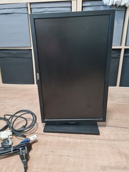 Predám monitor Dell - 2