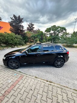 Audi a3 8p Sportback 2.0 TDI Black Edition - 2