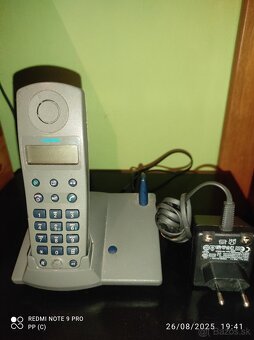 DOMACI bezdrôovy telefon SIEMENS - 2