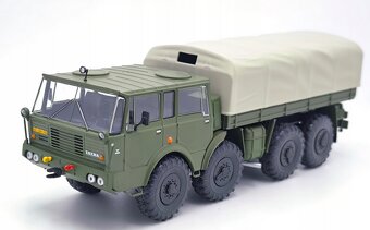 Tatra 813 VT 8x8 1:43 časopis - 2