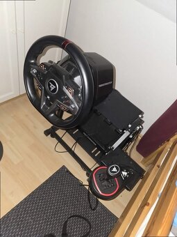 Volant Thrustmaster + pedále + prevodovka so stojanom - 2