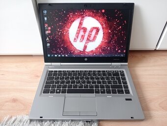 predám ntb HP elitebook 8470p / 4gb ram / Intel core i5- - 2