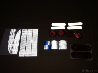 odrazky samolepící - 2