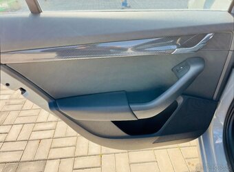 Tspacire dverí Škoda Octavia 3 RS ambilight - 2