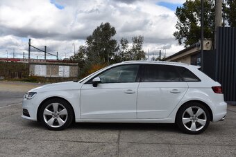 Audi A3 Sportback 1.4 TFSI Attraction - 2