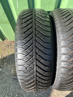 Celoročné pneumatiky Goodyear 185/60R15 - 2