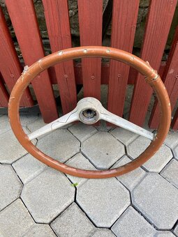 Dobový volant moskvich - 2