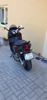 Aprilia aTC SRV850 - 2