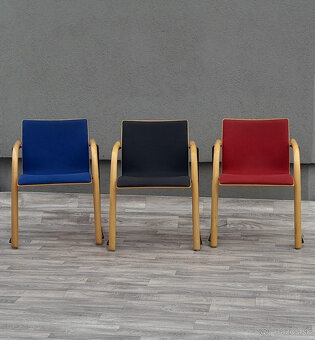 Set farebných stoličiek THONET ( 3 ks ) . - 2