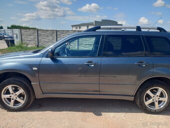 Mitsubishi outlander - 2