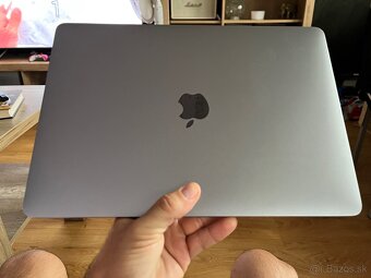 MacBook Pro 13‑inch (2017) - 2