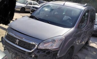 predám PIATE DVERE CITROEN BERLINGO 1.6 2013 motor 5FS MOTOR - 2