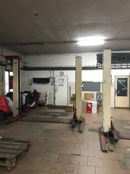 Dvojstlpový zvihák TOP Stroj - 2