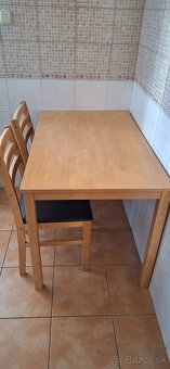 Jedálenský stôl a 2 stoličky - 2