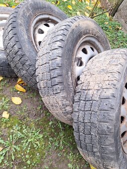 Predám zimné pneu felicia - 2