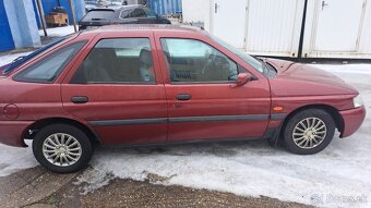 Ford Escort - 2